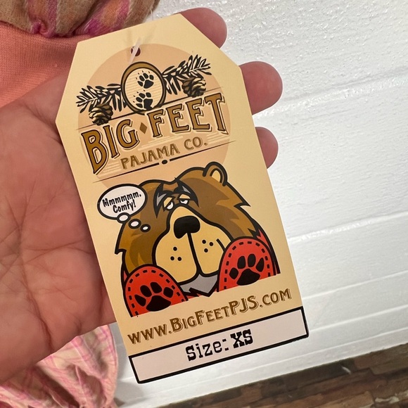 Big Feet adult footed pajamas New with tags size XS peach pink flannel - Picture 3 of 7